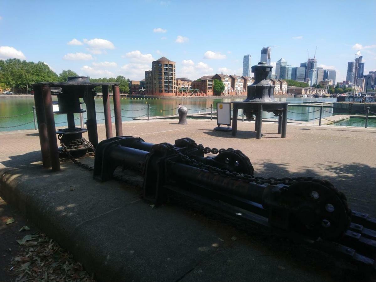 Villa Dockside London Exterior foto